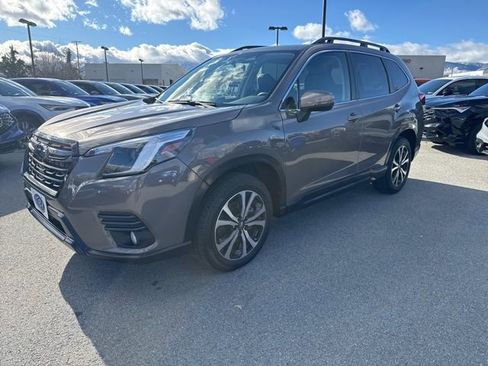 Used 2023 Subaru Forester Limited image 1