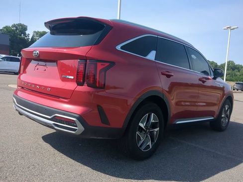 Used 2021 Kia Sorento EX FWD image 4