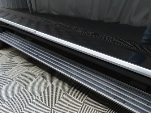 Used 2021 GMC Yukon Denali w/ Denali Premium Package image 56