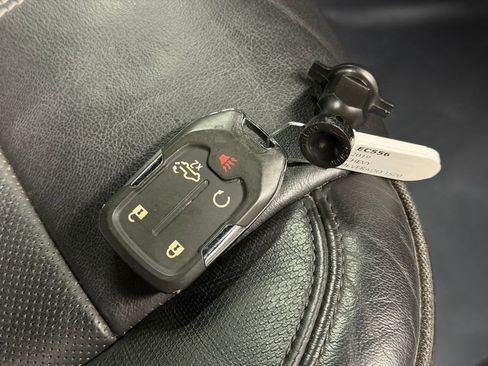 Certified 2019 Chevrolet Silverado 1500 High Country image 27