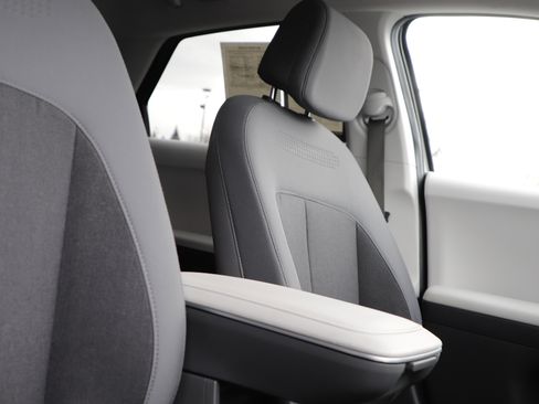 Used 2024 Hyundai Ioniq 5 SE image 12