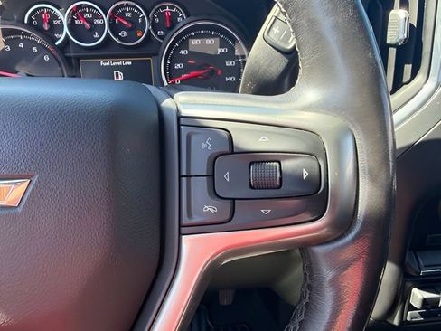 Used 2021 Chevrolet Silverado 1500 LT AWD/4WD image 19