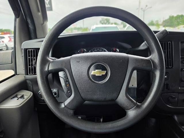 Used 2017 Chevrolet Express 2500 RWD image 11