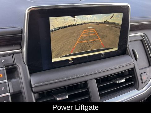 Used 2024 Chevrolet Suburban LT image 21