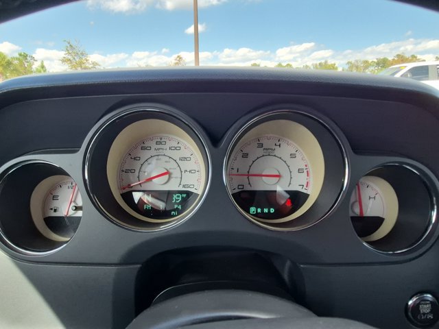 Used 2012 Dodge Challenger R/T RWD image 9