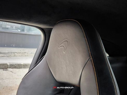 Used 2016 McLaren 570S Coupe RWD image 25