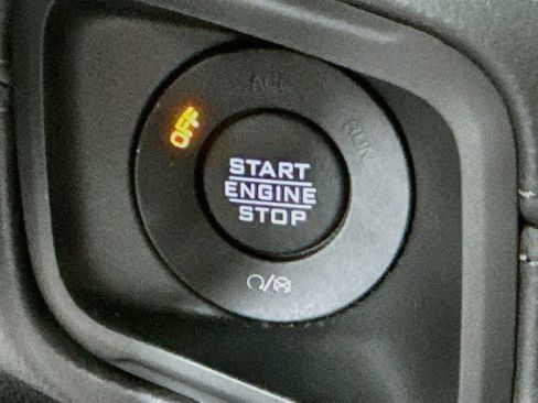 Used 2024 Jeep Wrangler Unlimited Sahara w/ Technology Group AWD/4WD image 35