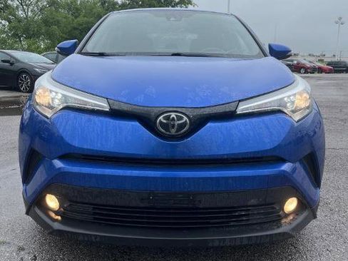 Used 2018 Toyota C-HR XLE FWD image 4