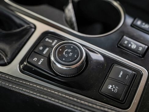 Used 2020 Nissan Maxima 3.5 SV w/ Floor Mat Group FWD image 30