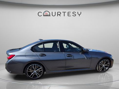 Used 2021 BMW 330i Sedan w/ M Sport Package RWD image 8