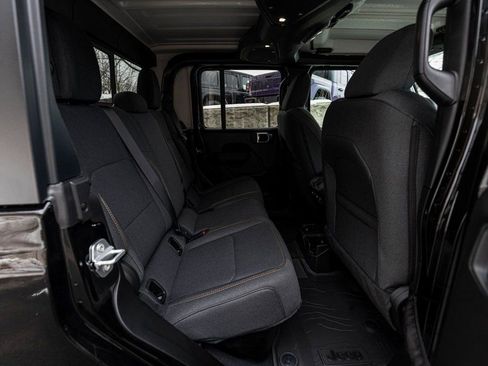 New 2026 Jeep Gladiator Sport AWD/4WD image 28