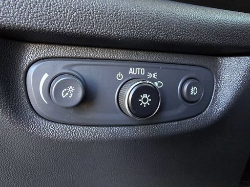 Used 2019 Buick Regal Preferred AWD/4WD image 18