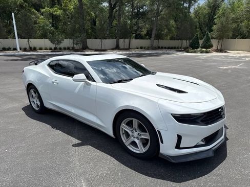 Used 2023 Chevrolet Camaro LT RWD image 3