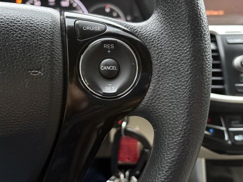 Used 2017 Honda Accord LX image 25