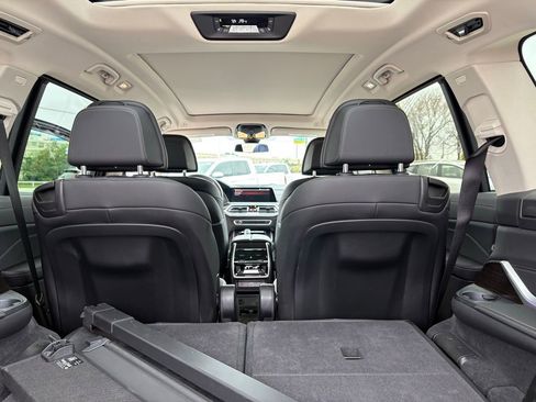 Used 2021 BMW X7 xDrive40i w/ Premium Package 2 image 20
