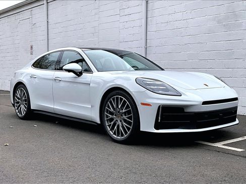 New 2026 Porsche Panamera 4 image 7