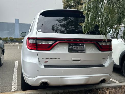 Used 2023 Dodge Durango GT image 4