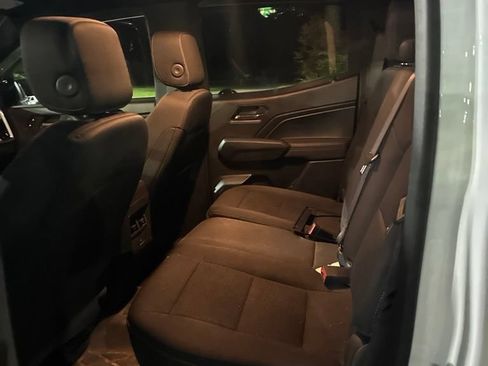 Used 2024 GMC Canyon Elevation w/ Trailering Package RWD image 10