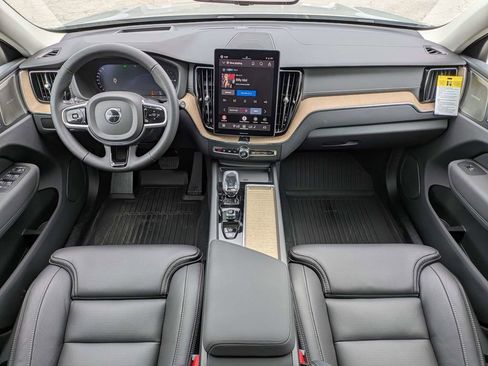 New 2026 Volvo XC60 T8 Ultra w/ Protection Package Premier AWD/4WD image 19