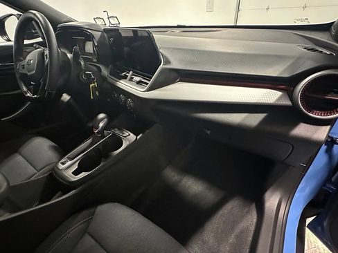 Used 2024 Chevrolet Trax RS w/ Driver Confidence Package FWD image 24