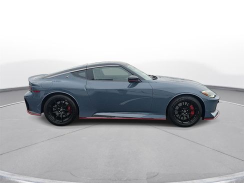Used 2024 Nissan Z NISMO w/ Floor Mat Package RWD image 5