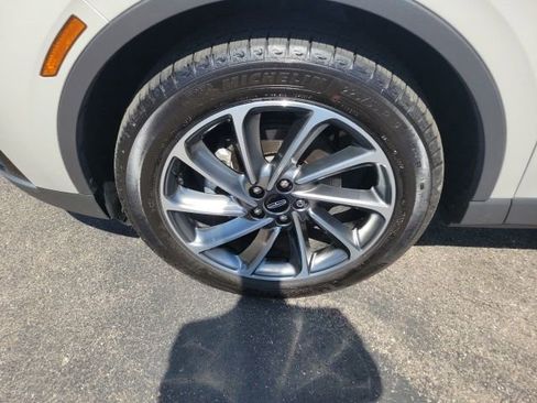Certified 2024 Lincoln Corsair AWD w/ Equipment Group 101A image 15