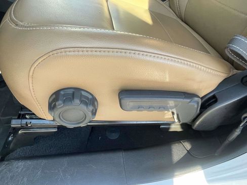 Used 2022 Jeep Wrangler Unlimited Sahara w/ Safety Group image 16