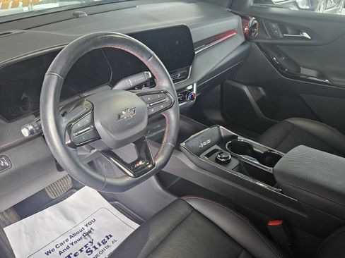 Used 2025 Chevrolet Equinox RS w/ Safety and Technology Package FWD image 10