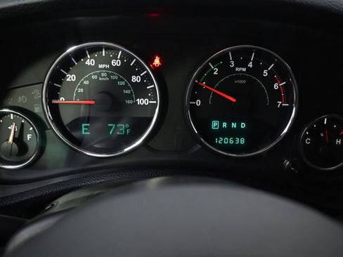 Used 2014 Jeep Wrangler Sport w/ Connectivity Group AWD/4WD image 24