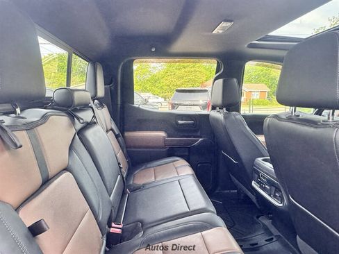 Used 2019 Chevrolet Silverado 1500 High Country w/ Technology Package AWD/4WD image 23