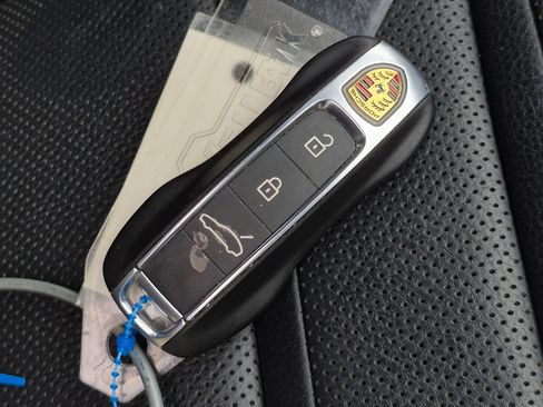 Certified 2023 Porsche Panamera 4 Platinum Edition w/ Assistance Package AWD/4WD image 39