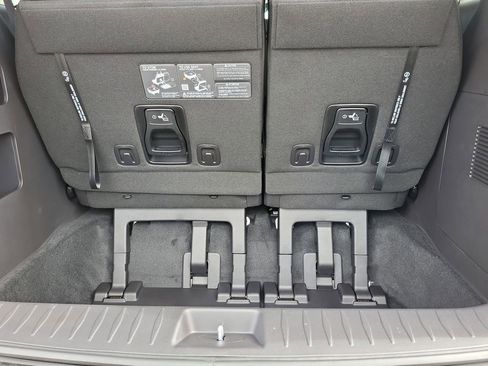 New 2026 Kia Carnival LXS FWD image 14
