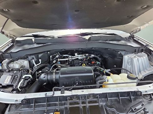 Used 2023 Ford Explorer XLT w/ Equipment Group 202A AWD/4WD image 12