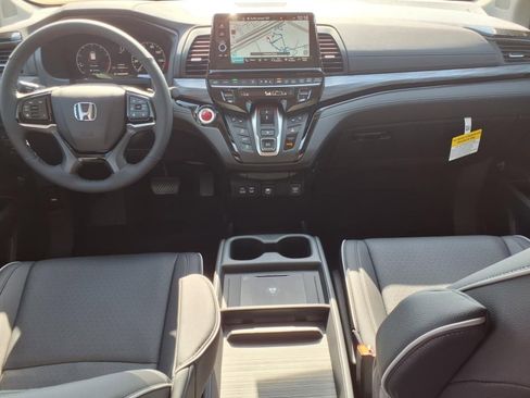 New 2026 Honda Odyssey Elite image 5