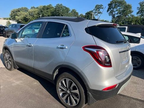 Used 2022 Buick Encore Preferred w/ Safety Package AWD/4WD image 4
