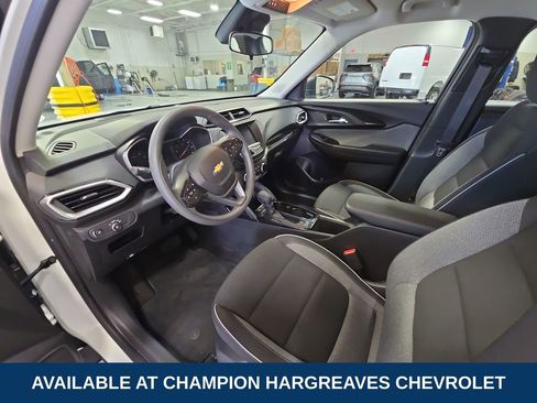 Used 2023 Chevrolet TrailBlazer LS FWD image 13