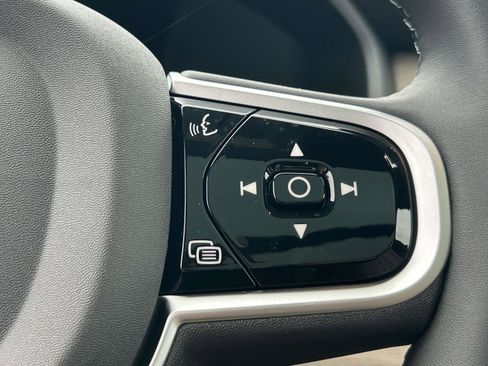 New 2026 Volvo XC90 B6 Plus w/ Protection Package Premier image 23