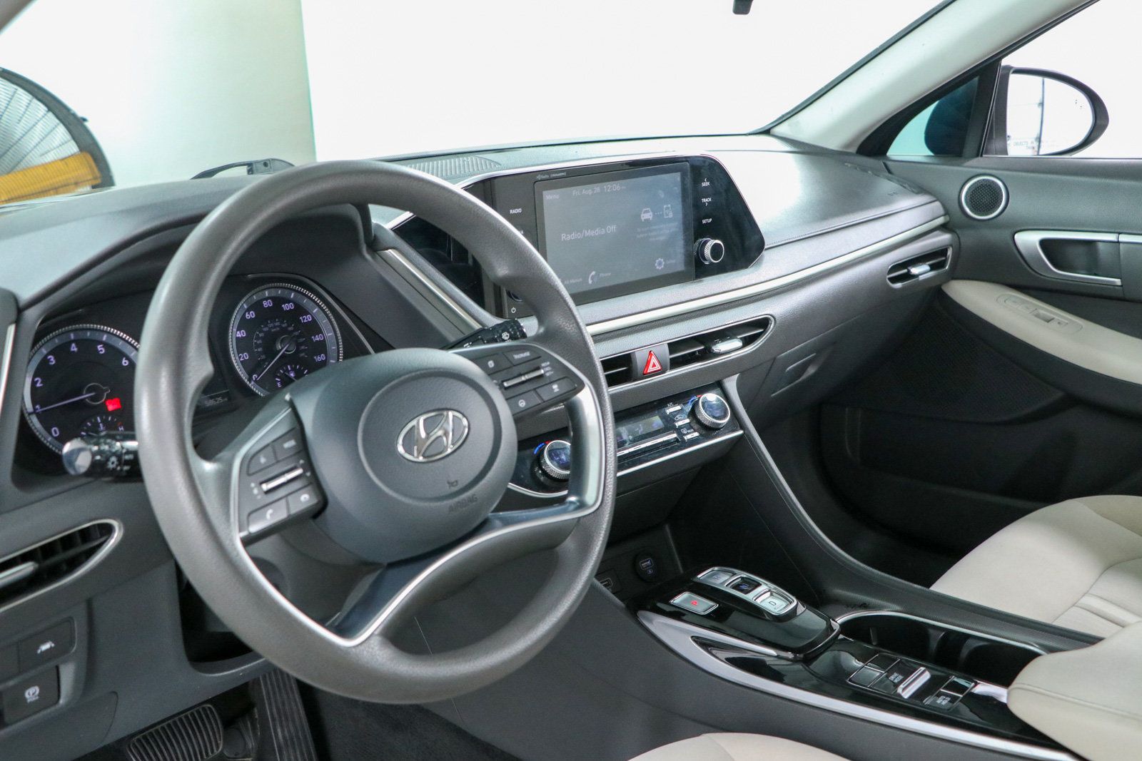 Used 2022 Hyundai Sonata SEL w/ Cargo Package FWD image 22