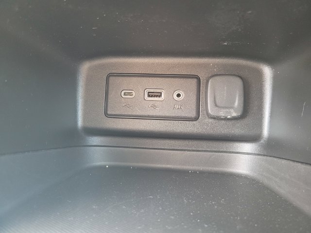 Used 2021 Chevrolet Equinox LT AWD/4WD image 25