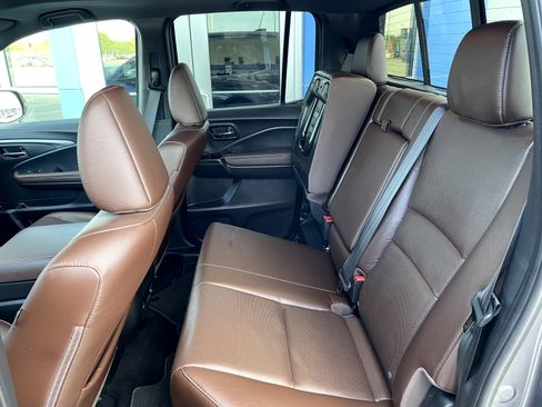 Certified 2025 Honda Ridgeline RTL image 10