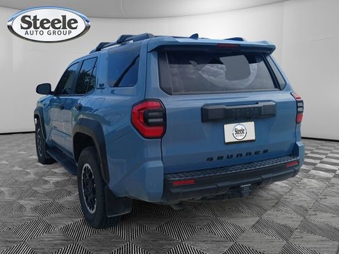 Used 2025 Toyota 4Runner TRD Off-Road AWD/4WD image 2