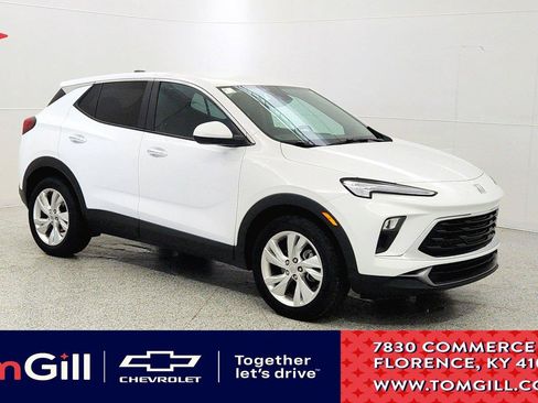 Used 2025 Buick Encore GX Preferred FWD image 1