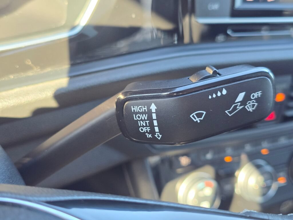 Used 2019 Volkswagen Jetta R-Line FWD image 26