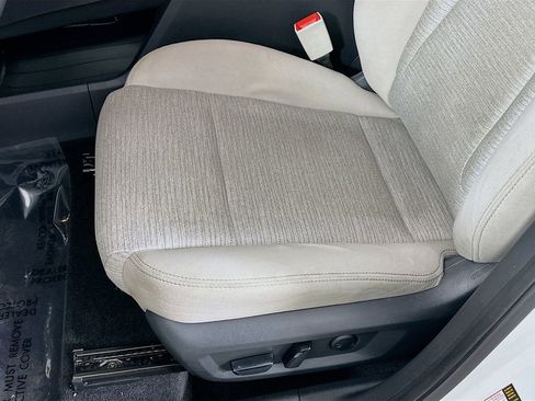 Certified 2021 Nissan Rogue SV image 26