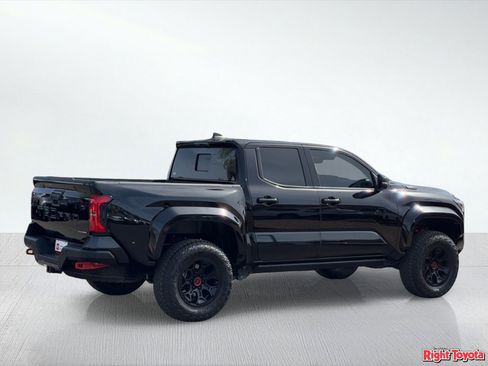 Certified 2025 Toyota Tacoma TRD Pro AWD/4WD image 5