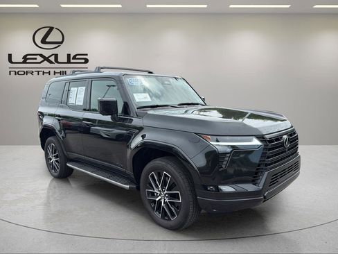 Used 2025 Lexus GX 550 w/ Accessory Package (2T) AWD/4WD image 4