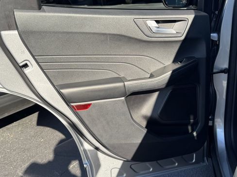 Used 2022 Ford Escape SEL image 27