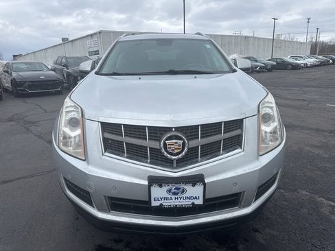 Used 2011 Cadillac SRX Luxury image 2