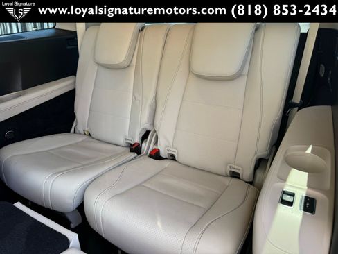 Used 2021 Mercedes-Benz GLS 450 4MATIC image 17