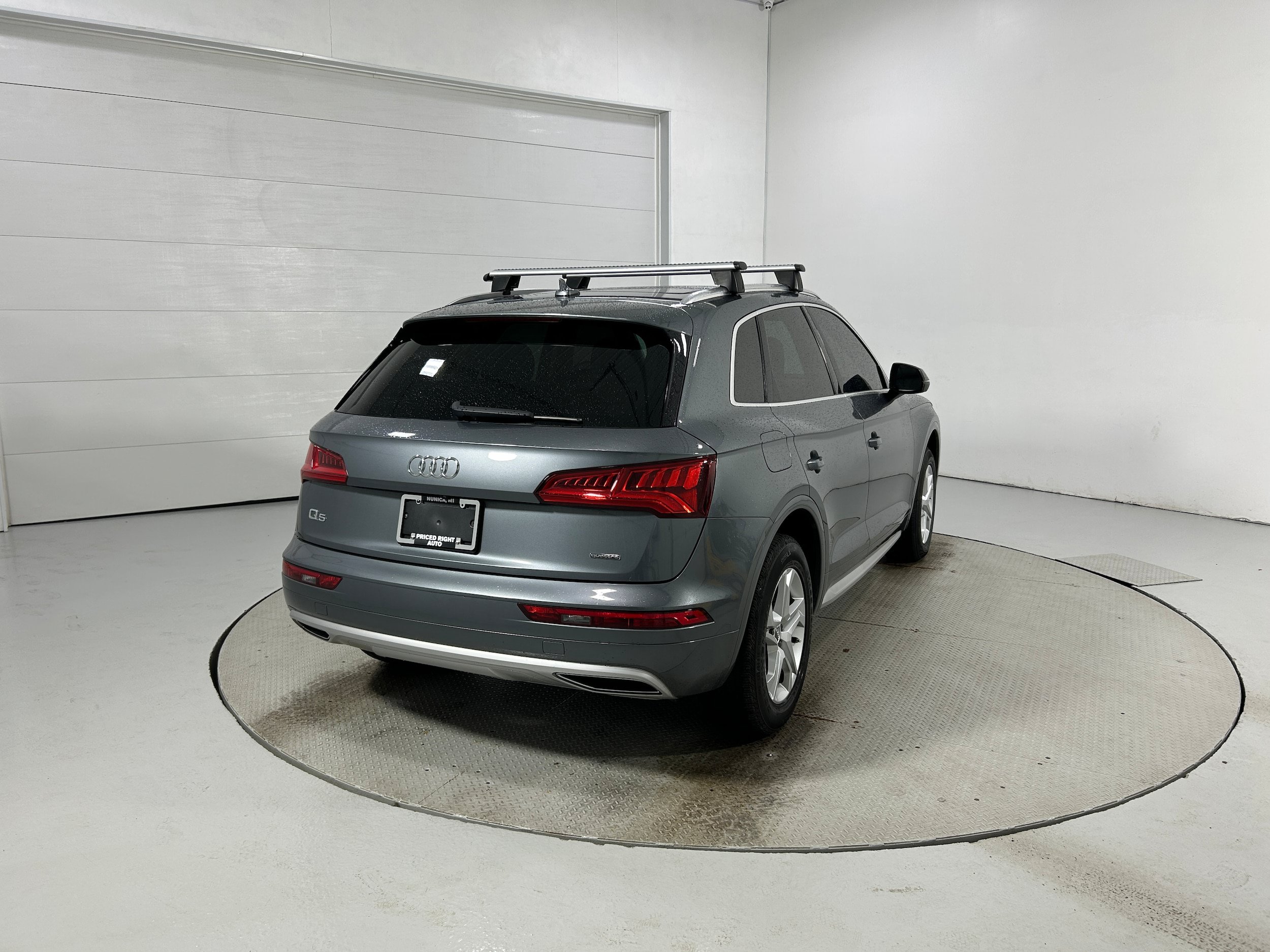 Used 2019 Audi Q5 2.0T Premium w/ Convenience Package AWD/4WD image 37